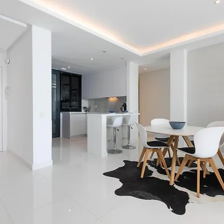 فندق Atalaya Hills Carrera إِستيبونا
