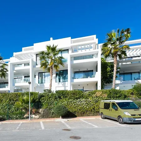 Atalaya Hills Carrera * エステポナ